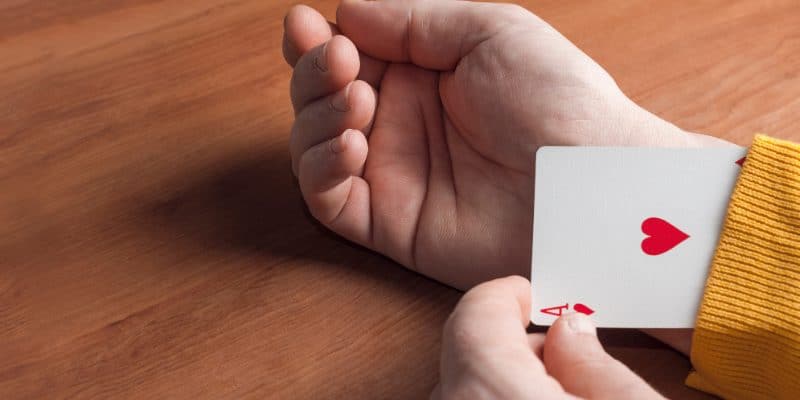 Mọi trường hợp về gian lận người chơi sẽ tự chịu trách nhiệm